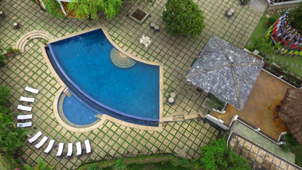 Shangri-La Village Resort, Pokhara Ngoại thất bức ảnh