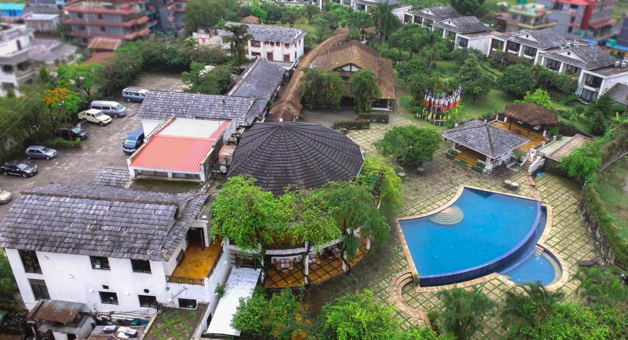 Shangri-La Village Resort, Pokhara Ngoại thất bức ảnh
