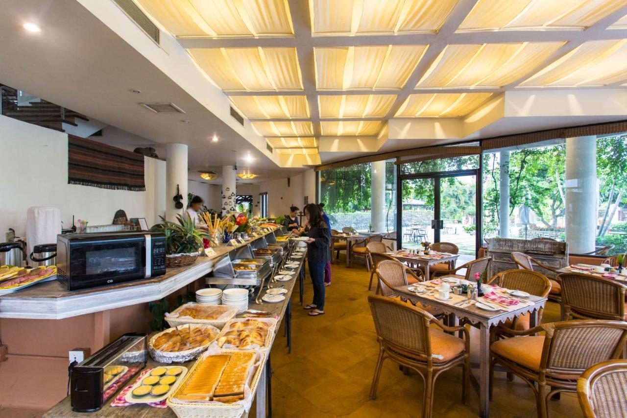 Shangri-La Village Resort, Pokhara Ngoại thất bức ảnh
