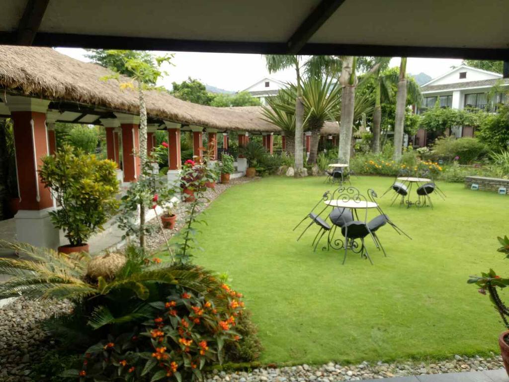 Shangri-La Village Resort, Pokhara Ngoại thất bức ảnh