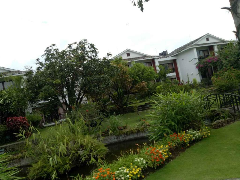 Shangri-La Village Resort, Pokhara Ngoại thất bức ảnh