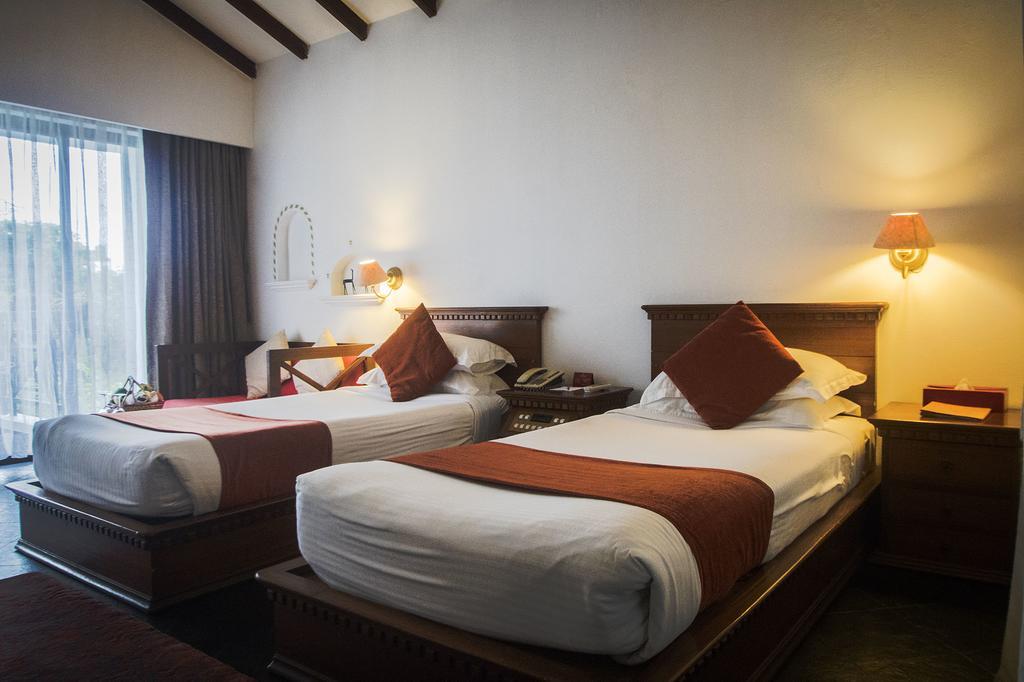 Shangri-La Village Resort, Pokhara Ngoại thất bức ảnh